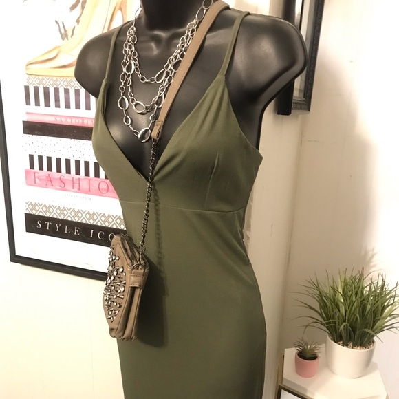 Cute Chic Dress - Picture 2 of 4